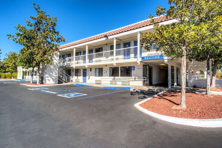 Hotel 2 of 25