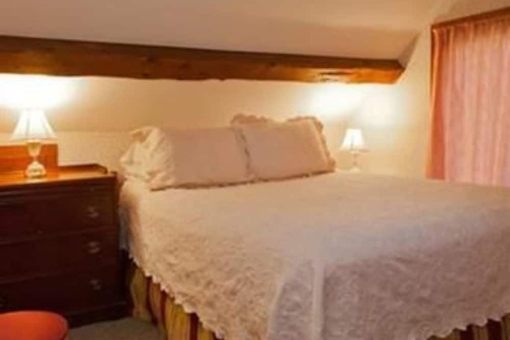Arlingtons West Mountain Inn