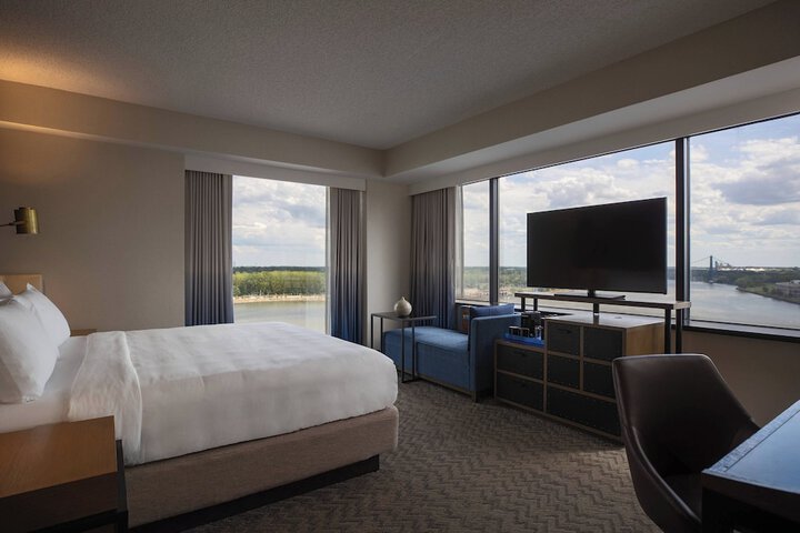Renaissance Toledo Downtown Hotel