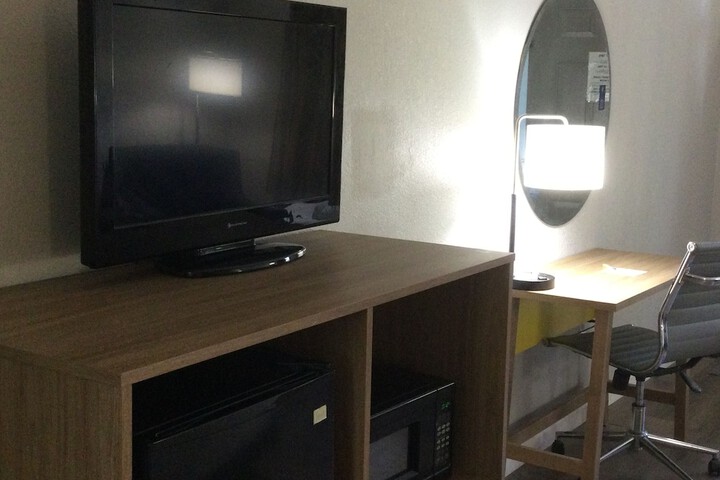 Room 15 of 42
