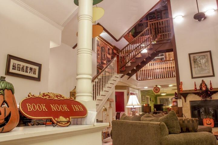 Hotel Interior 11 of 54