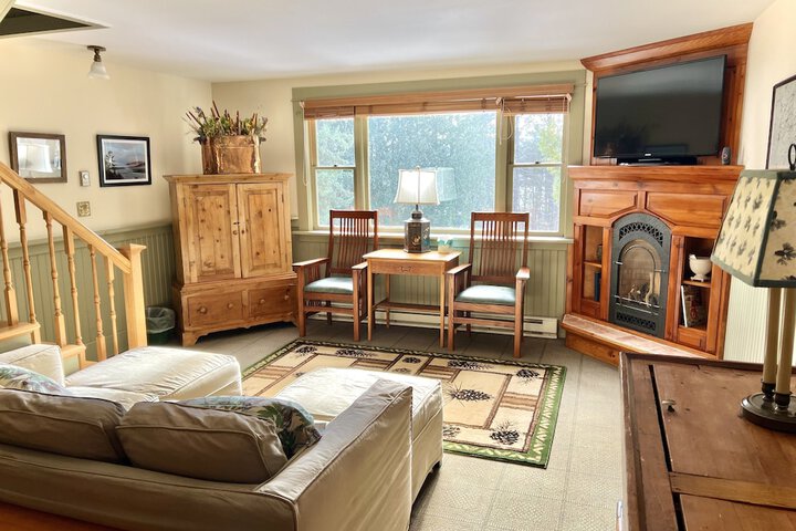 Room 9 of 46
