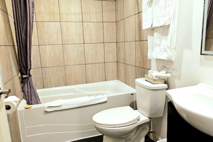 Cloud 9 Inn