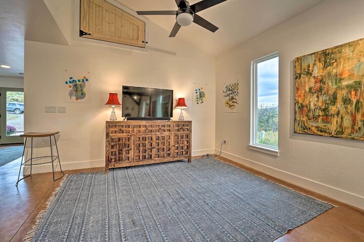 Pet-friendly Mancos Gem w / Patio & Fire Pit!