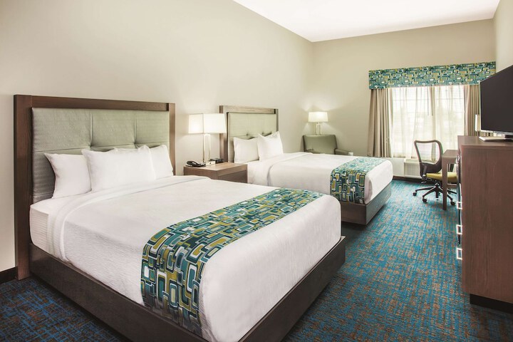 Room 21 of 32