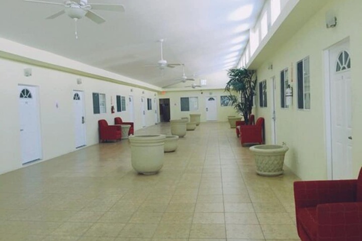 Europa Inn & Suites