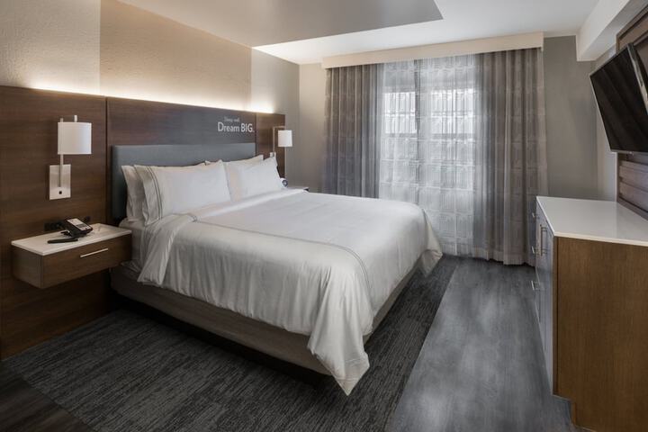 Room 27 of 45