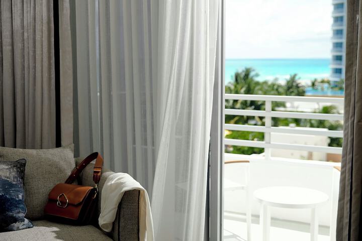 Loews Miami Beach Hotel – South Beach