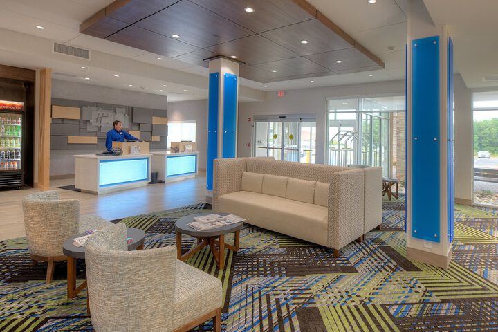 Holiday Inn Express & Suites Fort Mill by IHG