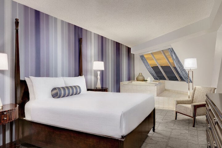 Luxor Hotel and Casino