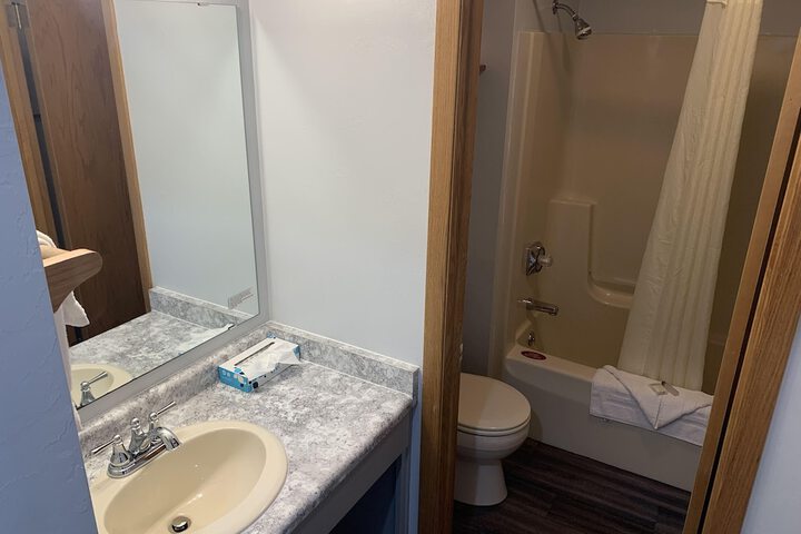 Room 6 of 14