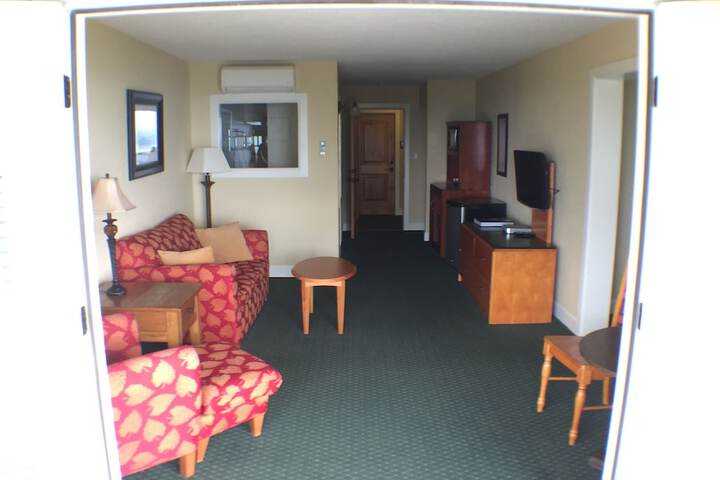 Room 11 of 19
