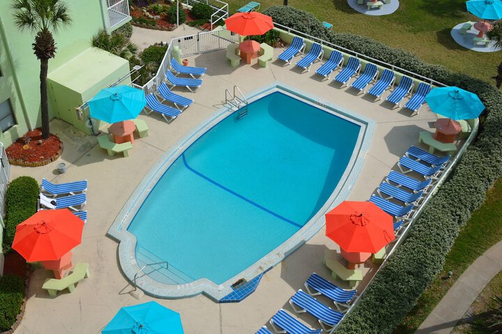 Pool 5 of 50