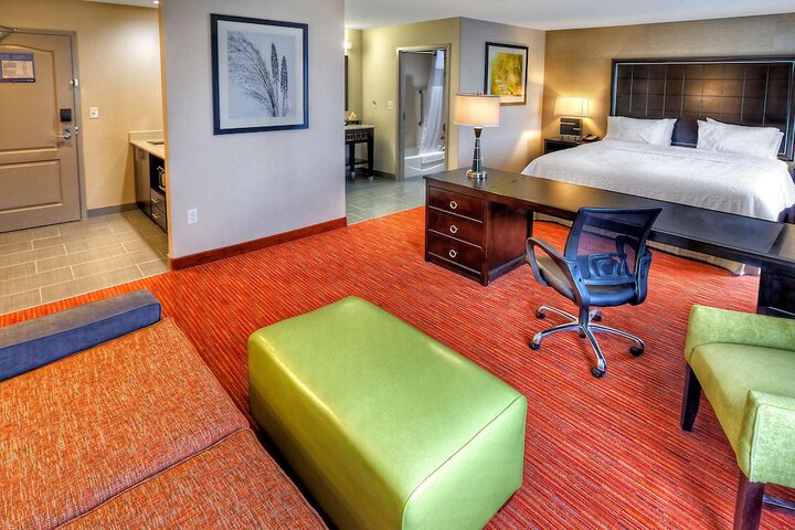 Room 17 of 39