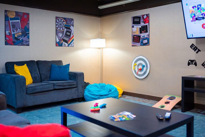 Room 14 of 48