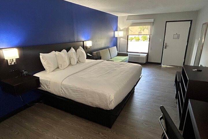 SureStay Studio by Best Western Rowland