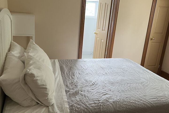 Room 9 of 64