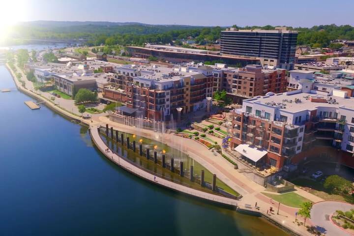 Hilton Promenade at Branson Landing