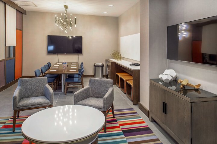 Crowne Plaza St. Louis Airport by IHG