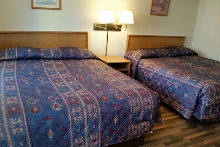 Room 53 of 62