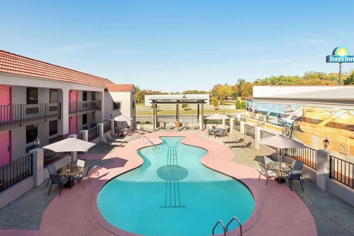 Days Inn by Wyndham Memphis at Graceland