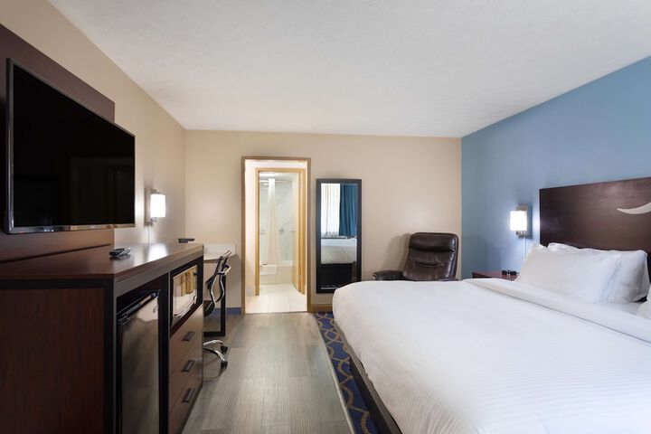 Room 30 of 37