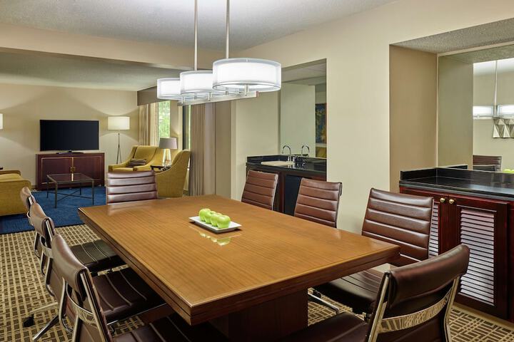 DoubleTree by Hilton Houston Intercontinental Airport
