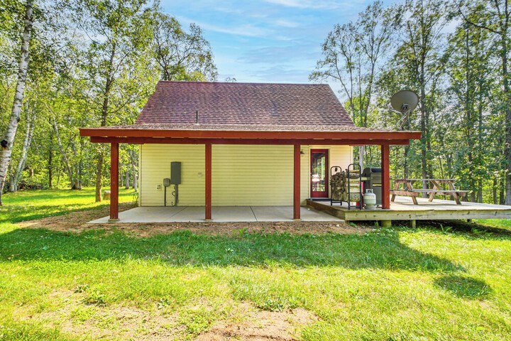 Riverside Retreat in Crosby: Pet Friendly!