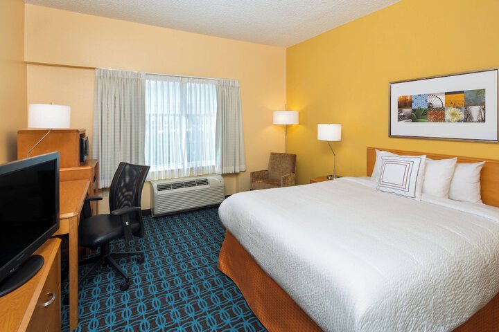 Room 10 of 21