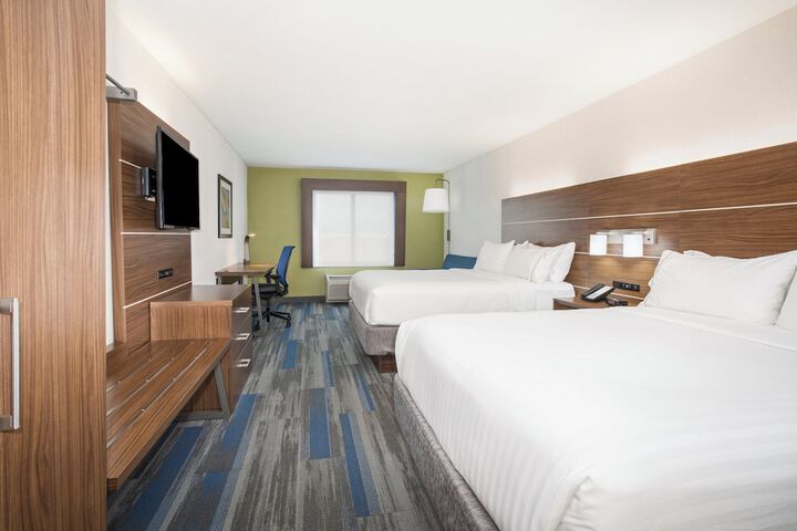 Room 14 of 38