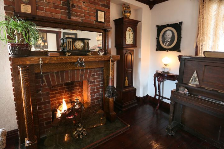 The Old Parsonage B & B