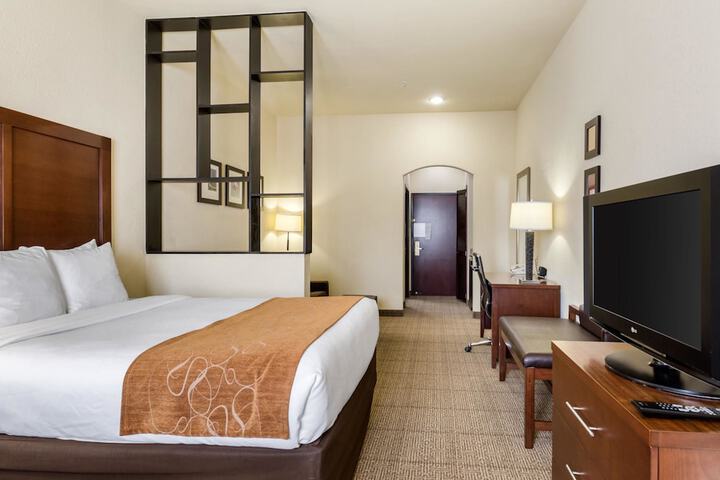 Room 15 of 27