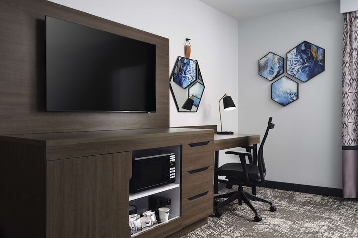 Room 13 of 39