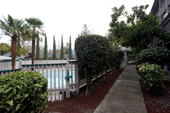 Property Grounds 65 of 65