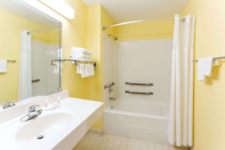 Room 20 of 26
