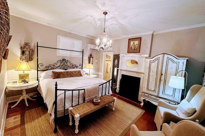 Room 30 of 51