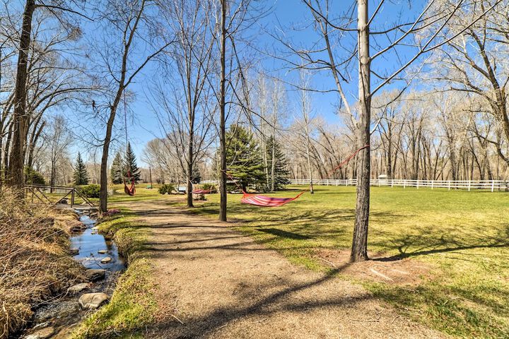 Spacious Mancos Home w / Furnished Deck & Yard!