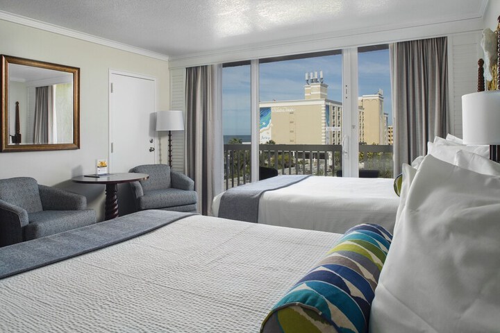 Island Grand at TradeWinds
