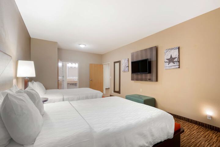 Room 27 of 36