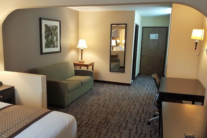 Baymont by Wyndham Belleville Airport Area