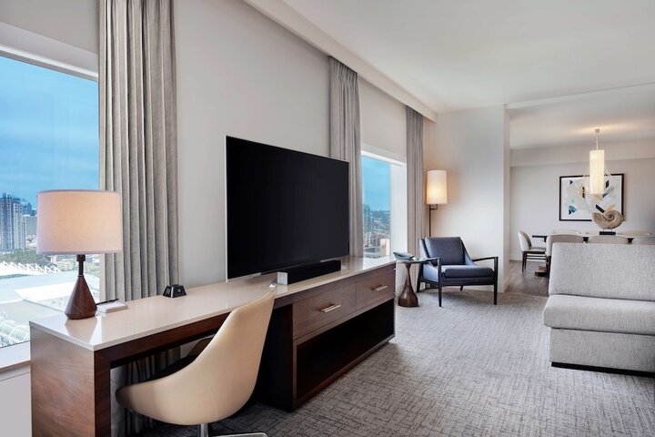 Room 26 of 175