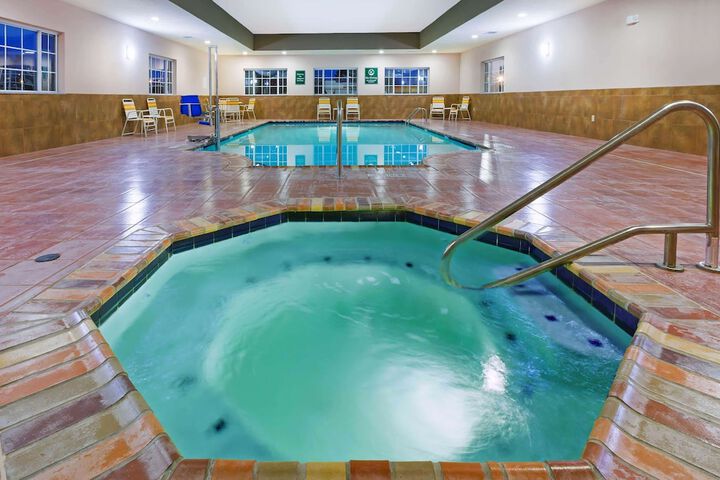 Pool 7 of 54