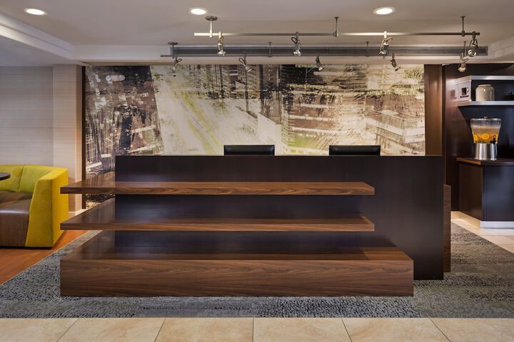 Courtyard by Marriott San Diego Del Mar / Solana Beach