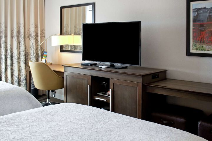 Room 21 of 37