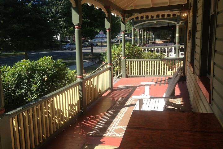 Vandiver Inn