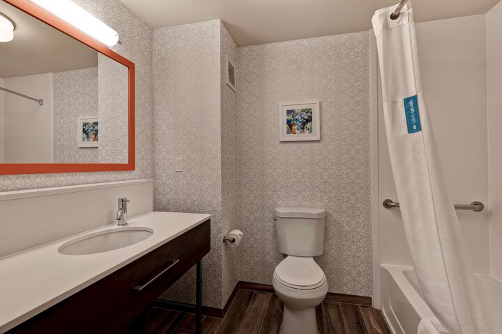 Room 16 of 33
