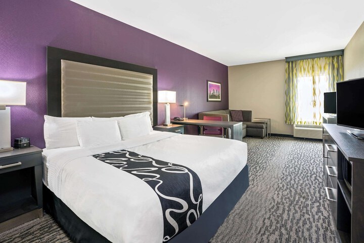 Room 26 of 54
