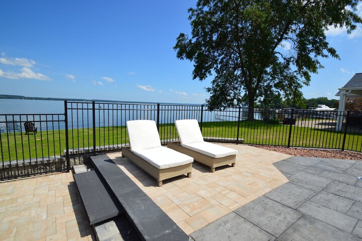 Waters Edge B & B Resort