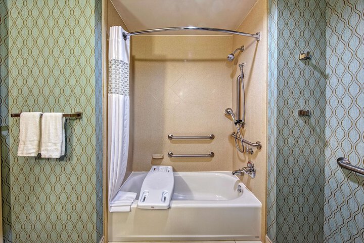 Hampton Inn & Suites Clarksville