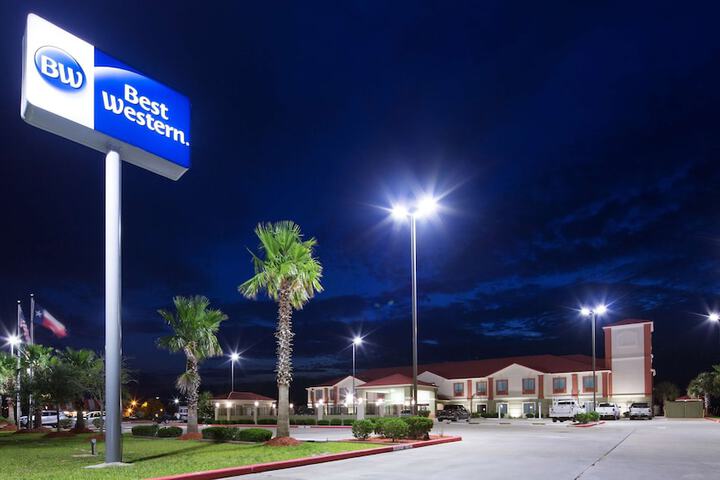 Hotel 2 of 27
